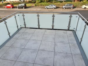 Balkon mit Edelstahl Pfosten